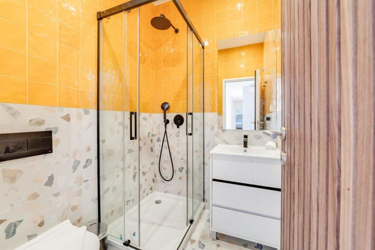 Cozy Coastal Getaway 3Br Apartment In Estoril Ngoại thất bức ảnh