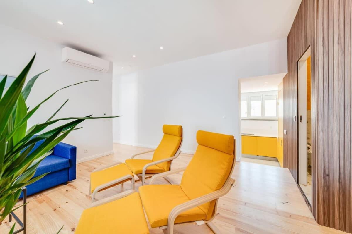 Cozy Coastal Getaway 3Br Apartment In Estoril Ngoại thất bức ảnh