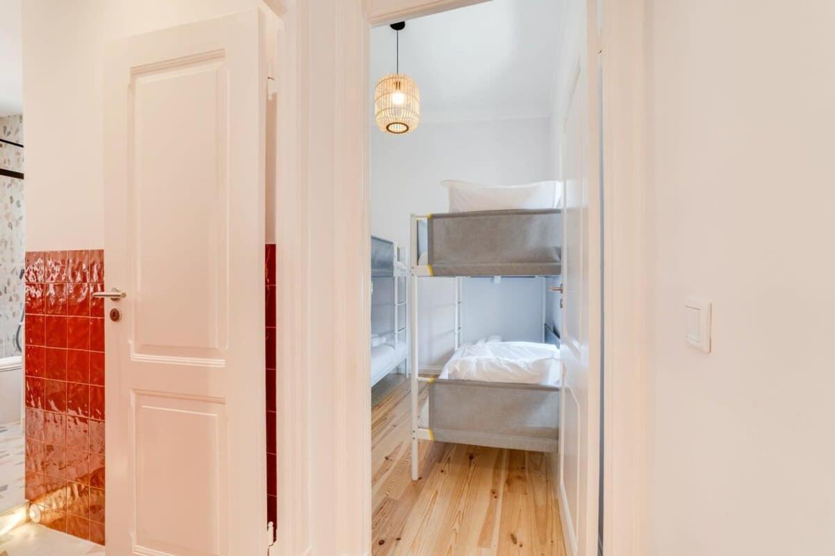 Cozy Coastal Getaway 3Br Apartment In Estoril Ngoại thất bức ảnh