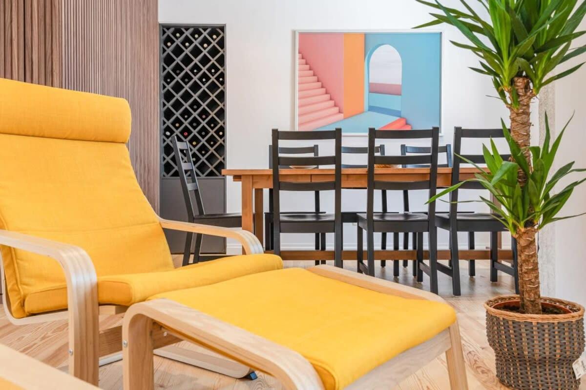 Cozy Coastal Getaway 3Br Apartment In Estoril Ngoại thất bức ảnh