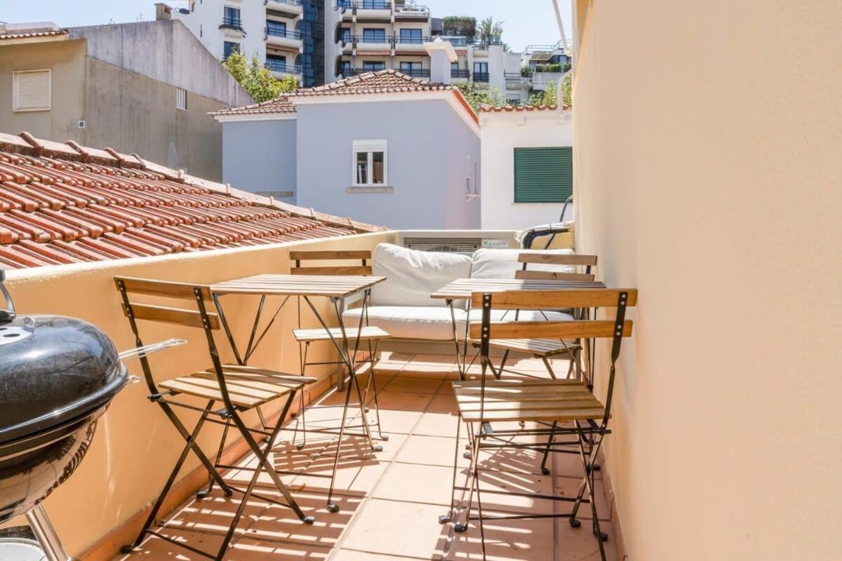 Cozy Coastal Getaway 3Br Apartment In Estoril Ngoại thất bức ảnh